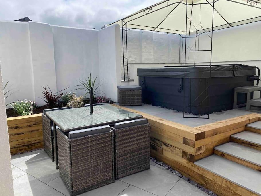 Flat Lode Nook Modern 2 Bed Home With Hot Tub Pool Экстерьер фото